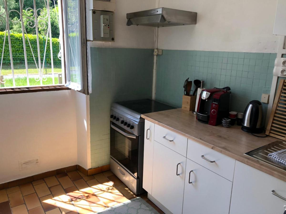 Petite maison avec terrasse Jurançon Extérieur photo