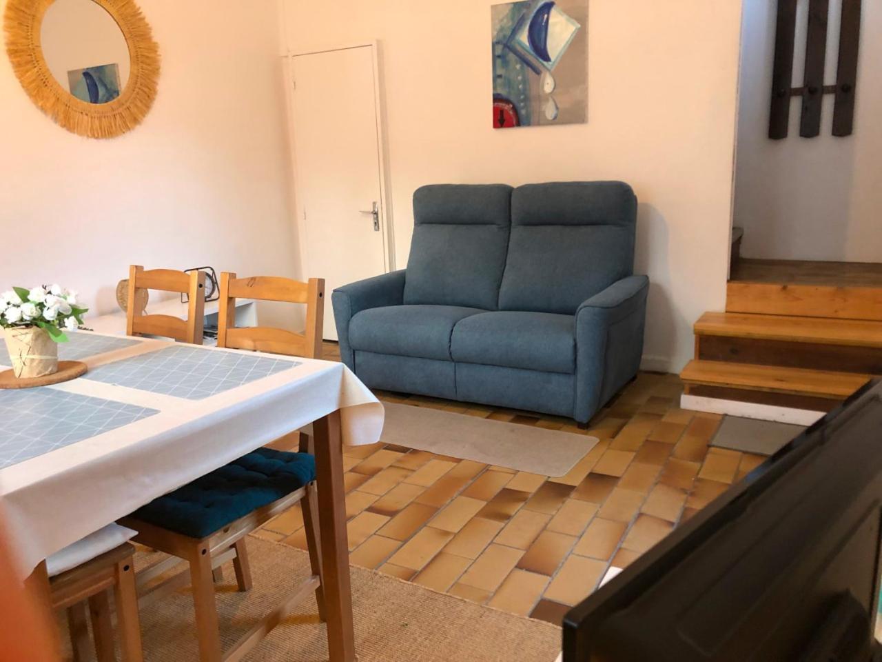 Petite maison avec terrasse Jurançon Extérieur photo