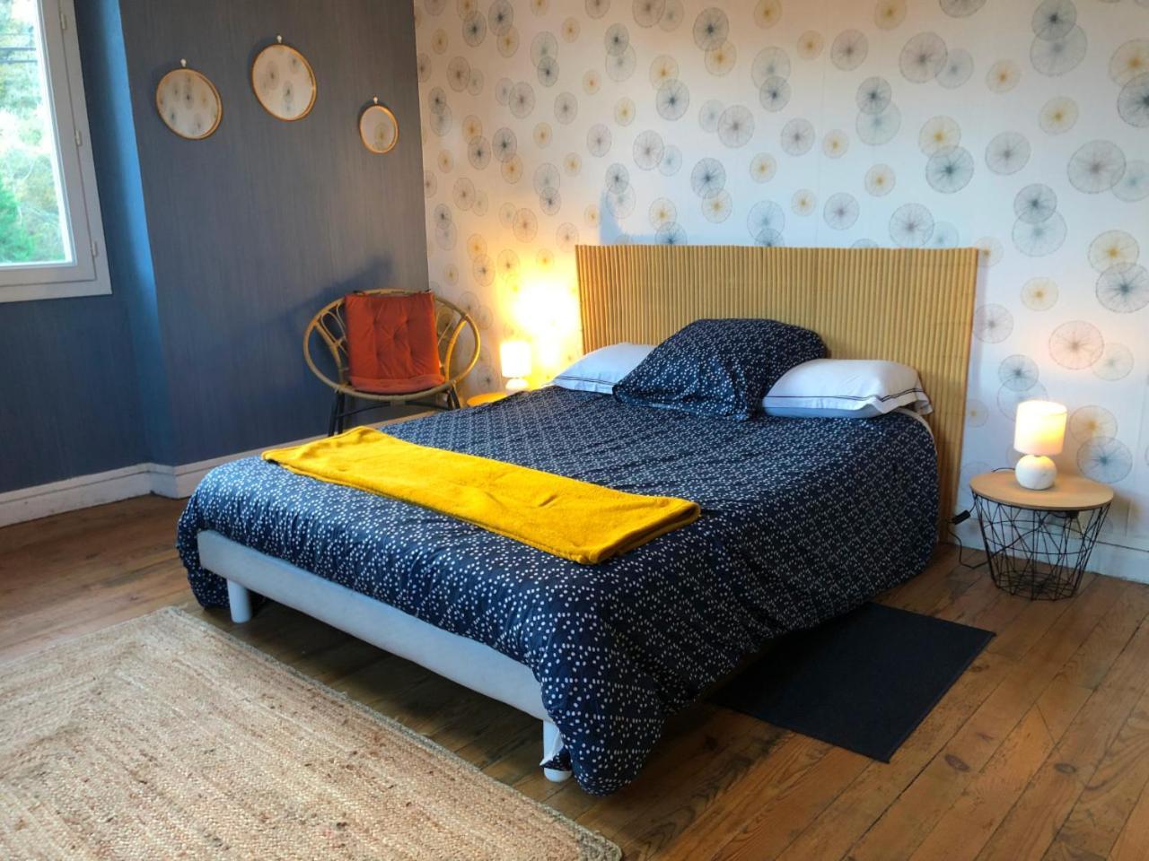 Petite maison avec terrasse Jurançon Extérieur photo