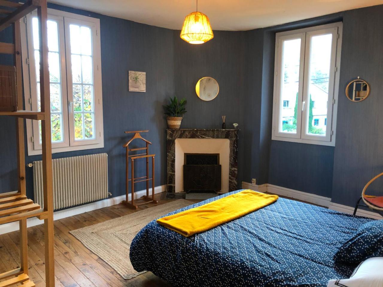 Petite maison avec terrasse Jurançon Extérieur photo